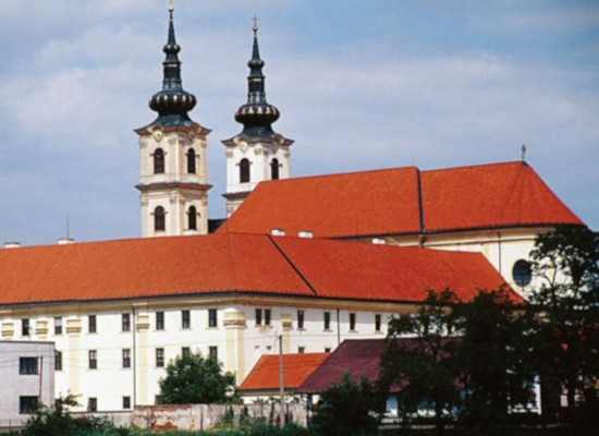 Šaštín-Stráže, Bazilika Sedembolestnej Panny Márie