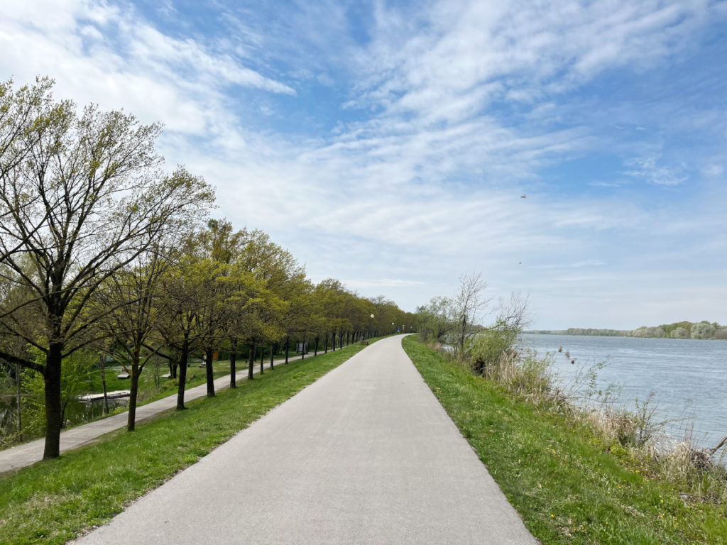 Donauradweg - naozaj je cyklotrasa z Passau do Bratislavy jednou z najkrajších v Európe? 47